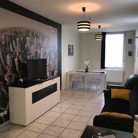 Sympathique Logement En Centre Ville Verdun Exterior foto